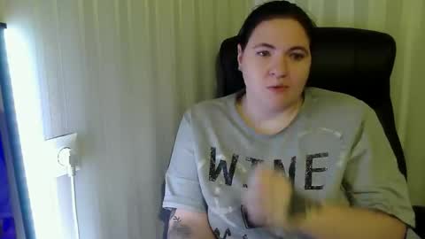 Snapshot of hot2panthers chatting on 19, 11, 2025 hot2panthers online show from 19, 11, 2025