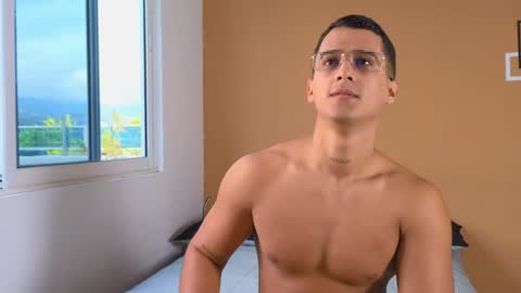 Snapshot of hot69temptation chatting on 20, 12, 2024 Marcus Tatti online show from 20, 12, 2024