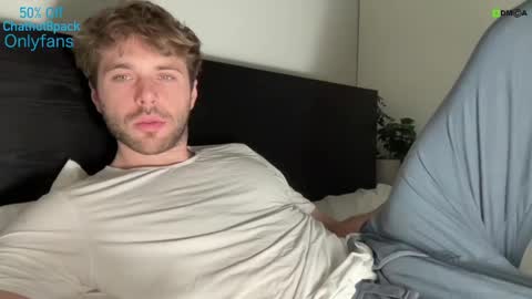 Snapshot of hot8pack01 chatting on 9, 1, 2025 Edward aka Wolf online show from 9, 1, 2025