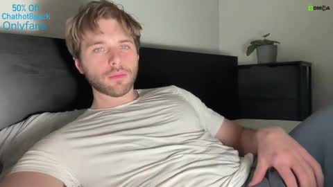 Snapshot of hot8pack01 chatting on 30, 1, 2025 Edward aka Wolf online show from 30, 1, 2025