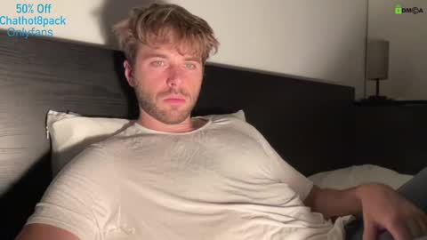 Snapshot of hot8pack01 chatting on 9, 10, 2025 Edward aka Wolf online show from 9, 10, 2025