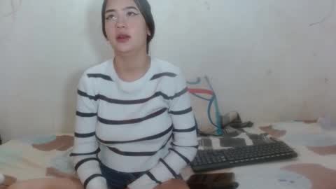 Snapshot of hot_and_complacent_latin chatting on 9, 11, 2025 hot_and_complacent_latin online show from 9, 11, 2025