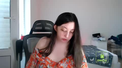Snapshot of hot_and_pretty chatting on 13, 5, 2026 Lila online show from 13, 5, 2026