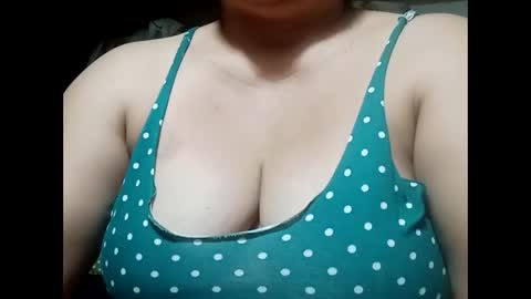 Snapshot of hot_boobs21 chatting on 14, 12, 2024 hot_boobs21 online show from 14, 12, 2024