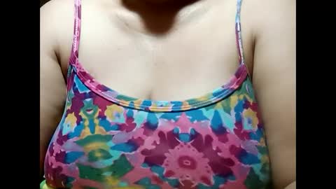 Snapshot of hot_boobs21 chatting on 20, 1, 2025 hot_boobs21 online show from 20, 1, 2025