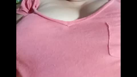 Snapshot of hot_boobs21 chatting on 8, 2, 2025 hot_boobs21 online show from 8, 2, 2025