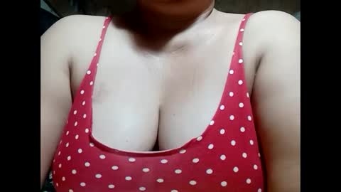 Snapshot of hot_boobs21 chatting on 16, 2, 2025 hot_boobs21 online show from 16, 2, 2025