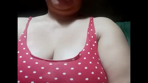 Snapshot of hot_boobs21 chatting on 2, 3, 2025 hot_boobs21 online show from 2, 3, 2025