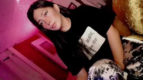 its me CLAUDIA online show from 30, 6, 2026