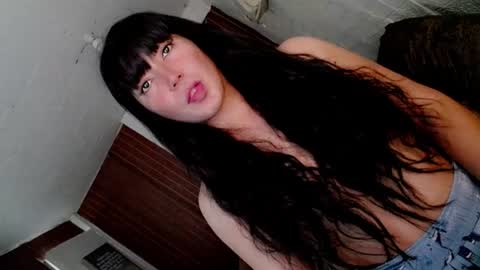 its me CLAUDIA online show from 2, 8, 2026