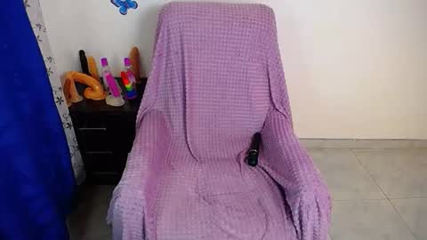 angie online show from 30, 11, 2025