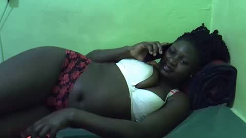 Snapshot of hot_girlly chatting on 7, 10, 2025 hot_girlly online show from 7, 10, 2025
