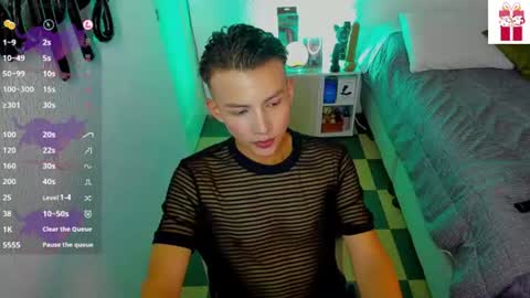 Alejandro online show from 13, 7, 2026