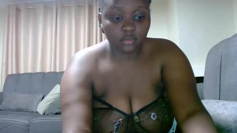 Snapshot of hot_linahh chatting on 18, 9, 2025 Linah online show from 18, 9, 2025