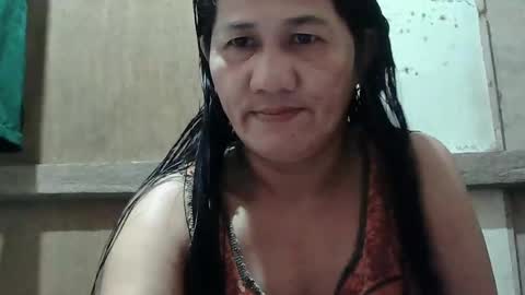 Snapshot of hot_mama09 chatting on 12, 2, 2025 hotmama online show from 12, 2, 2025