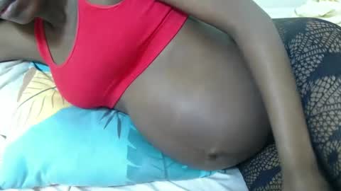 Snapshot of hot_marrie chatting on 29, 12, 2024 Marrie online show from 29, 12, 2024