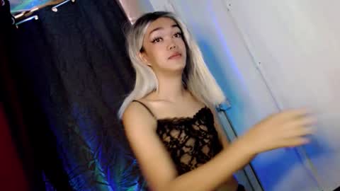 hot_moma69 online show from 21, 3, 2026