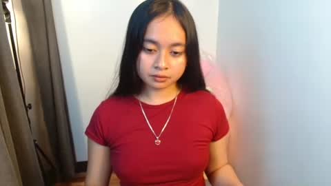 Snapshot of hot_nica19 chatting on 25, 3, 2026 call me nica online show from 25, 3, 2026