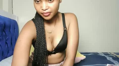 Snapshot of hot_sexy_babe chatting on 14, 5, 2026 Bellah online show from 14, 5, 2026