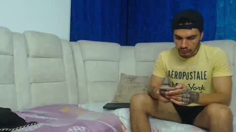 Hot Sharks   online show from 3, 3, 2026