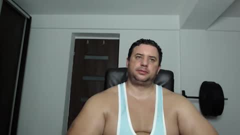 Snapshot of hot_stefano1 chatting on 27, 9, 2025 Stefano.. online show from 27, 9, 2025