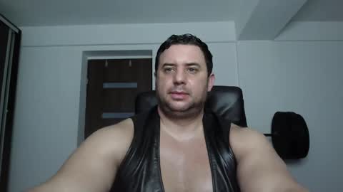 Snapshot of hot_stefano1 chatting on 12, 11, 2025 Stefano.. online show from 12, 11, 2025