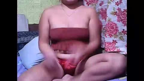 Snapshot of hot_tricia05 chatting on 3, 3, 2025 hot_tricia05 online show from 3, 3, 2025