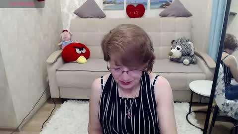 hot_woman00 online show from 23, 6, 2026