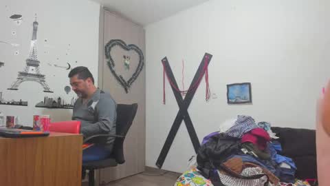 hotandfierylatinos online show from 7, 3, 2025