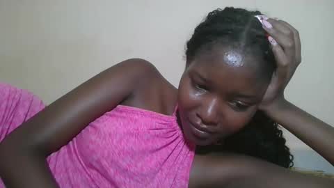 Snapshot of hotbabbee chatting on 18, 5, 2026 love online show from 18, 5, 2026
