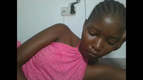 Snapshot of hotbabbee chatting on 10, 6, 2026 love online show from 10, 6, 2026