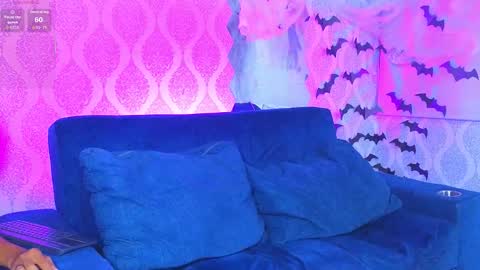 hotcouple_222 online show from 20, 10, 2025