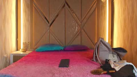 hotcouple_222 online show from 11, 3, 2026