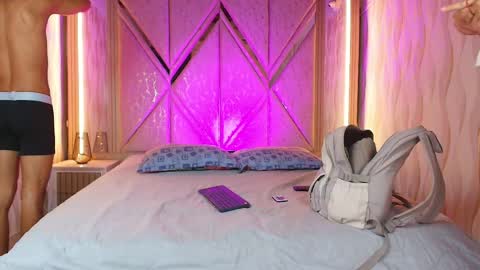 hotcouple_222 online show from 5, 4, 2026