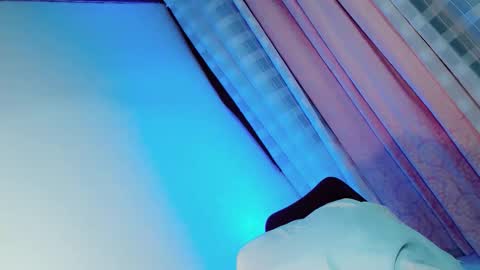 Snapshot of hotesttransintown chatting on 21, 12, 2025 JANNA online show from 21, 12, 2025