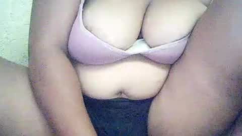 Snapshot of hotflowerclit chatting on 15, 6, 2026 hotflowerclit online show from 15, 6, 2026