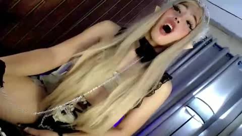 hotfucking_queen1111 online show from 2, 6, 2026