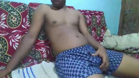 hotguyy001 online show from 1, 12, 2025