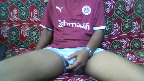 Snapshot of hotguyy001 chatting on 1, 6, 2026 hotguyy001 online show from 1, 6, 2026