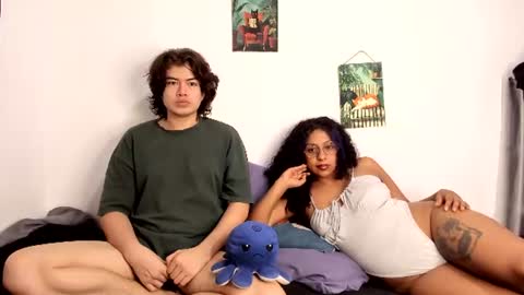 Snapshot of hothoneychile chatting on 25, 6, 2026 Sam and Nico online show from 25, 6, 2026
