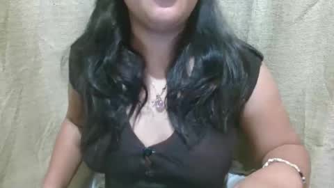 hotiemorenagurl18 online show from 19, 9, 2025