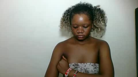 Snapshot of hotjeylee chatting on 7, 6, 2026 LOYCE online show from 7, 6, 2026