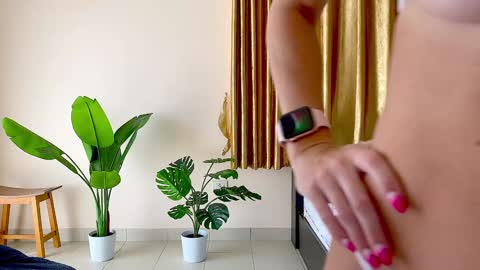 Kate  stream  1200 pm -800 pm UTC 7 online show from 18, 12, 2024