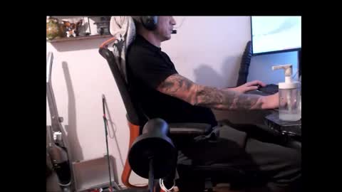 Snapshot of hotkinkytat chatting on 9, 12, 2024 hotkinkytat online show from 9, 12, 2024