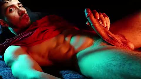 Hotlatinking online show from 14, 12, 2025