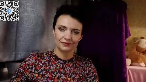 hotmamaqueen234 online show from 25, 3, 2026