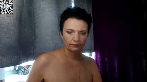 hotmamaqueen234 online show from 24, 6, 2026