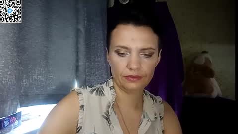 hotmamaqueen234 online show from 28, 6, 2026