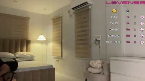 Snapshot of hotnessemerie chatting on 16, 5, 2026 hotnessemerie online show from 16, 5, 2026
