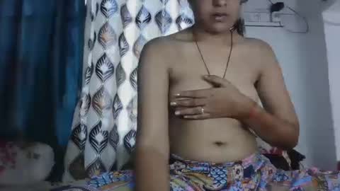 Snapshot of hotnsweetindian chatting on 23, 10, 2025 lola online show from 23, 10, 2025
